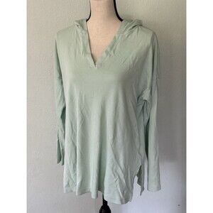 Women’s light green Isaac Mizrahi Live! Essentials stretch hoodie top Size Large